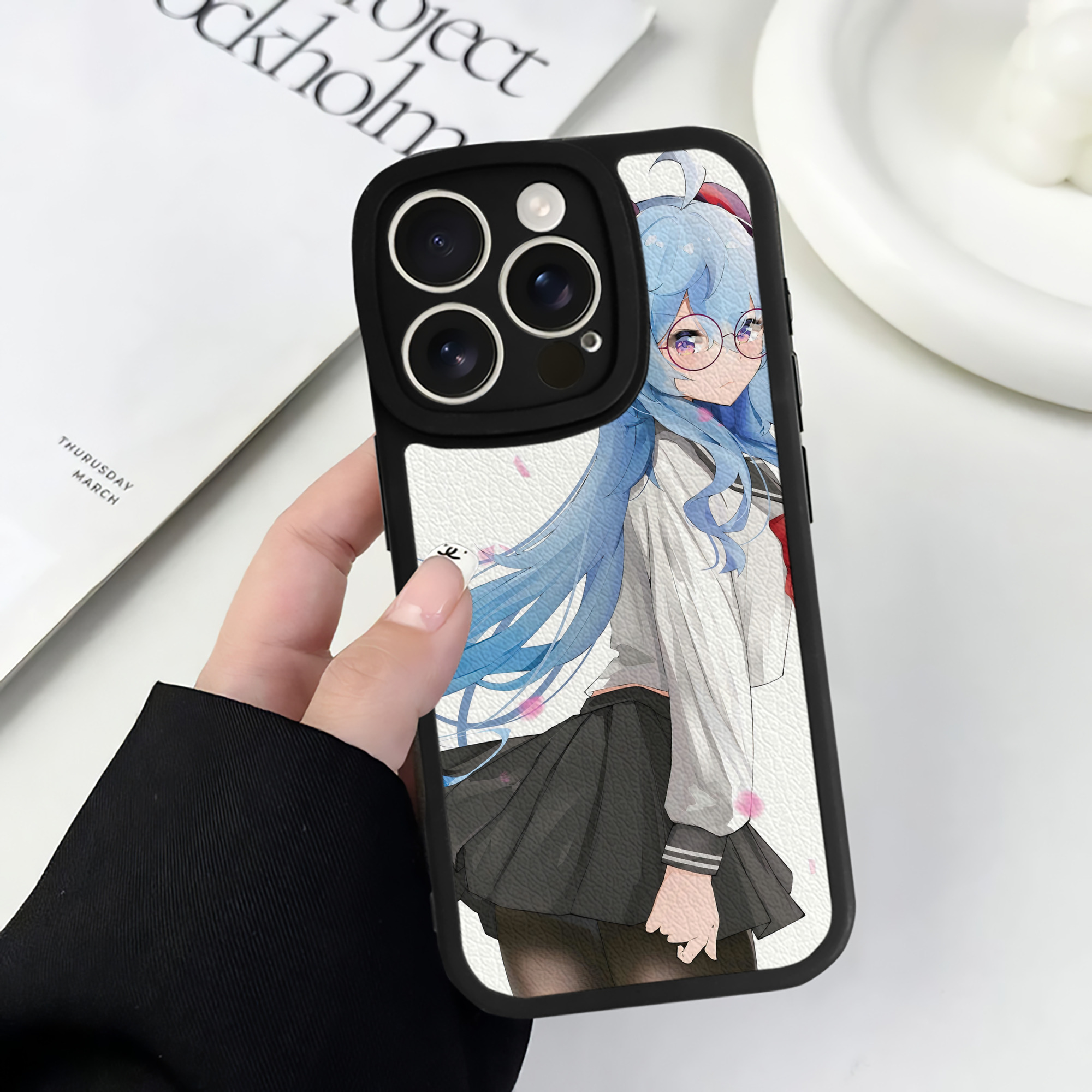 げんし神 genshin 【iPhone 16シリーズ対応】シリコンスマホケース（レザー調） 材質：シリコン
